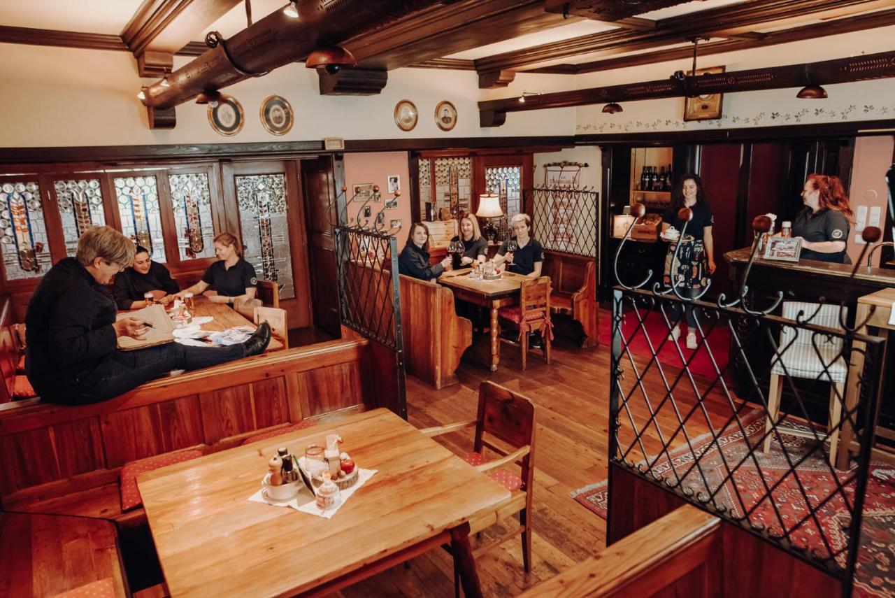 Der Eberhard - Wohnen & Essen Bei Ilse Hotell Sankt Michael in Obersteiermark Eksteriør bilde