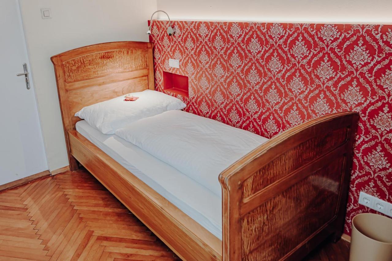 Der Eberhard - Wohnen & Essen Bei Ilse Hotell Sankt Michael in Obersteiermark Eksteriør bilde